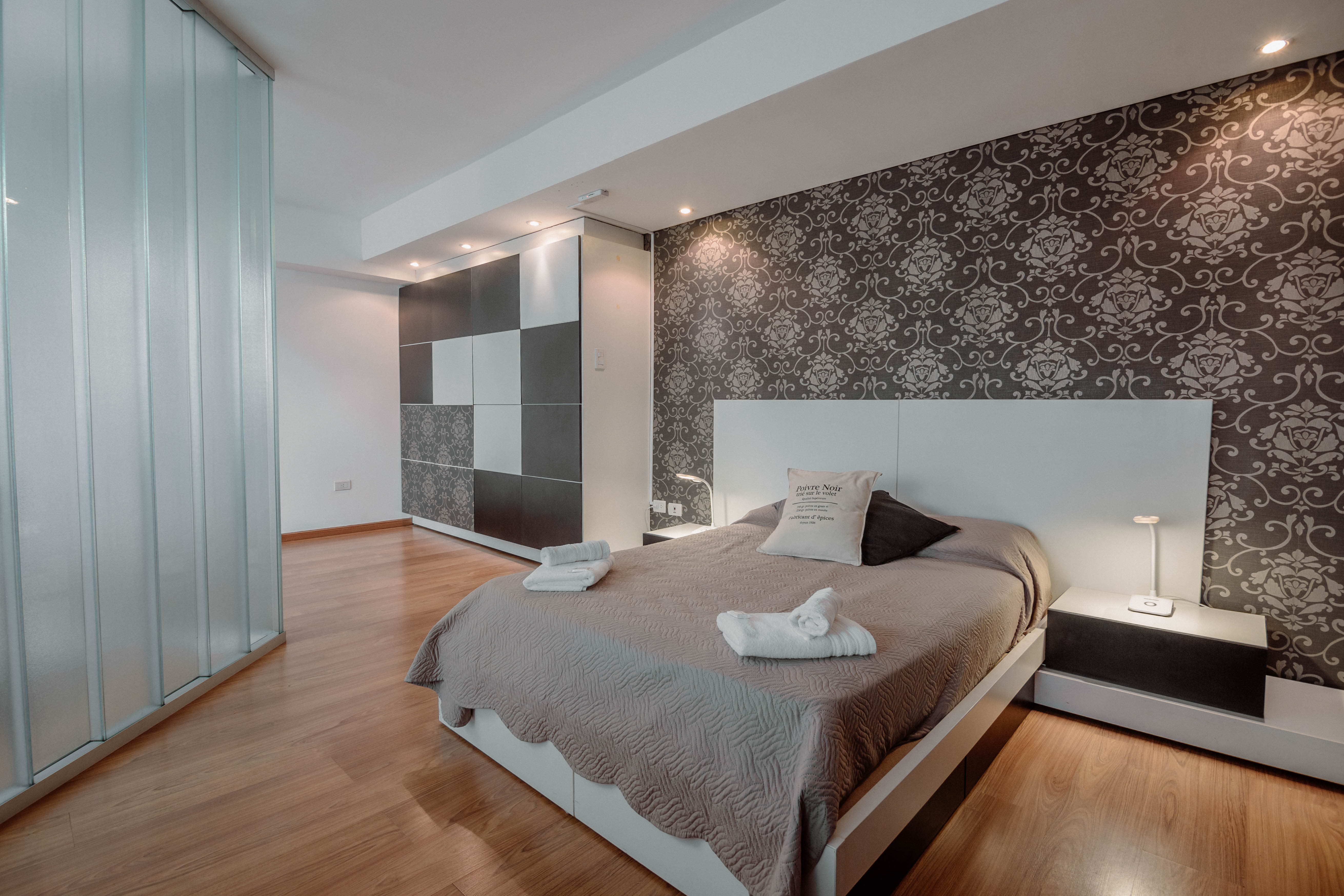 Atelier — Downtown